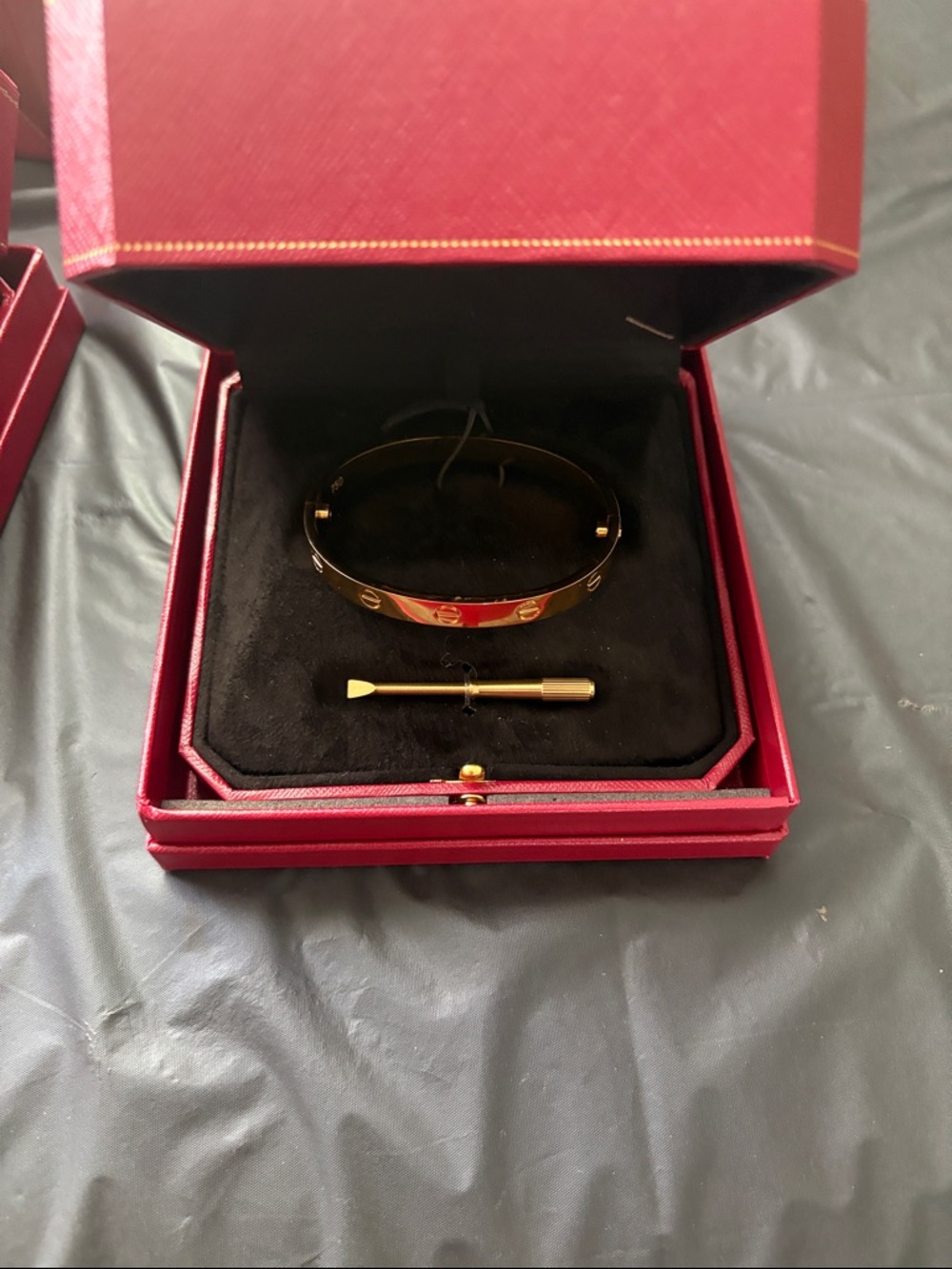Fashion Jewelry Gold Tone Screw Motif Bangle Bracelet